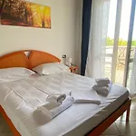 La Dolce - Private With Pool Moniga del Garda